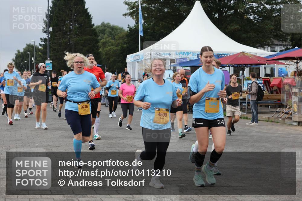 13.09.2026 - Kiel Lauf Andreas Tolksdorf http://msf.ph/oto/10413210 13.09.2026 10:03:50 Kiellinie 11502, 9745, 8130, 3111, 4, 39, 1562, 4509, 24 meine-sportfotos.de