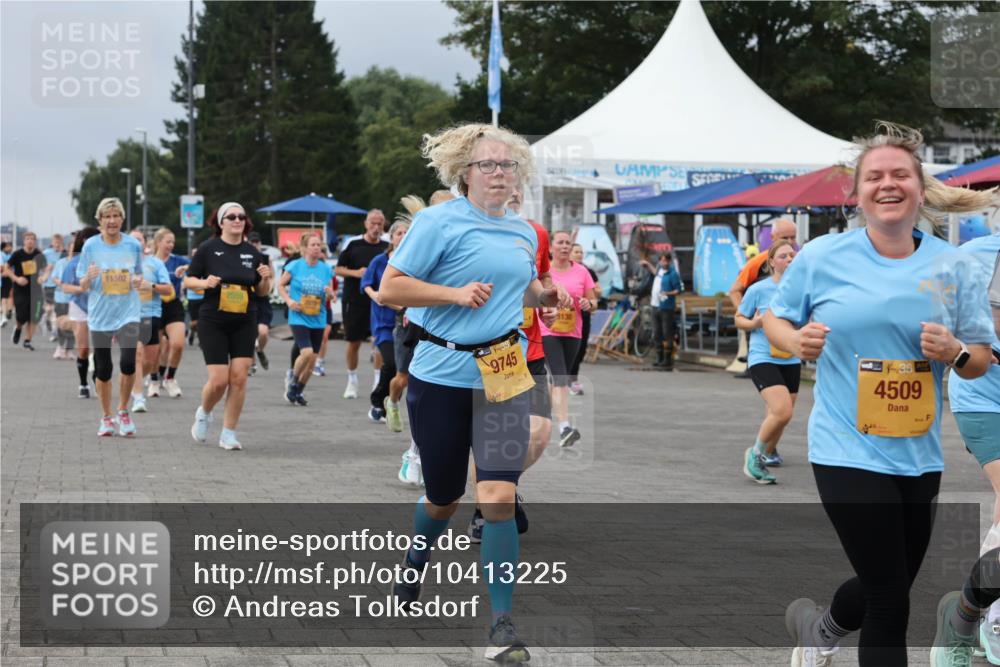 13.09.2026 - Kiel Lauf Andreas Tolksdorf http://msf.ph/oto/10413225 13.09.2026 10:03:51 Kiellinie 11502, 9745, 9130, 4, 38, 4509 meine-sportfotos.de
