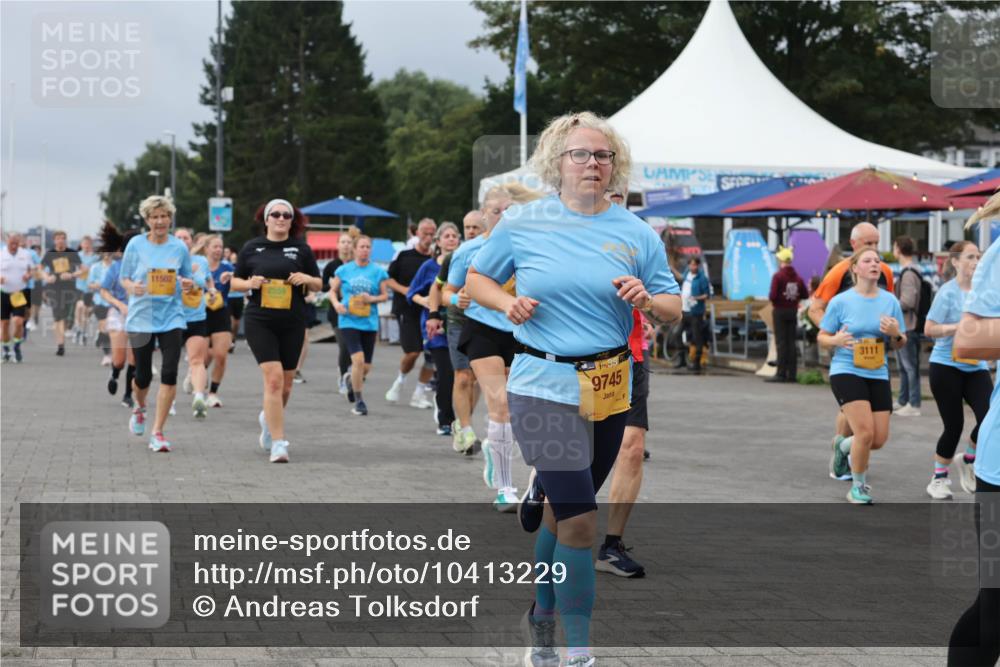 13.09.2026 - Kiel Lauf Andreas Tolksdorf http://msf.ph/oto/10413229 13.09.2026 10:03:51 Kiellinie 11502, 9745, 3111 meine-sportfotos.de