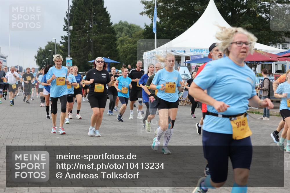 13.09.2026 - Kiel Lauf Andreas Tolksdorf http://msf.ph/oto/10413234 13.09.2026 10:03:52 Kiellinie 11502, 2559, 2075, 7456, 9745 meine-sportfotos.de