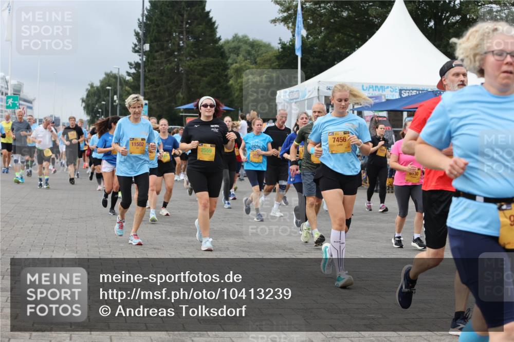 13.09.2026 - Kiel Lauf Andreas Tolksdorf http://msf.ph/oto/10413239 13.09.2026 10:03:52 Kiellinie 39, 11502, 2559, 38, 7456, 30 meine-sportfotos.de