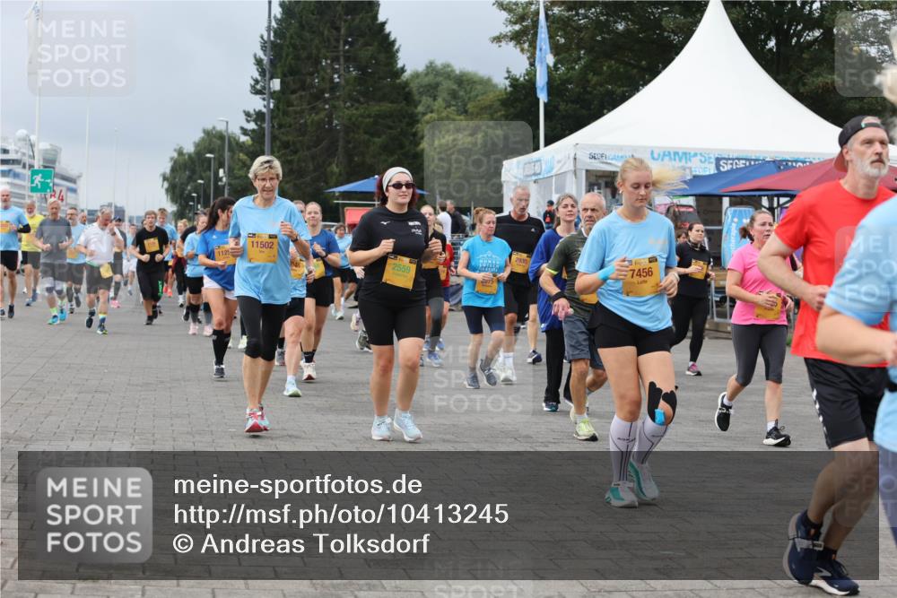 13.09.2026 - Kiel Lauf Andreas Tolksdorf http://msf.ph/oto/10413245 13.09.2026 10:03:52 Kiellinie 11502, 2559, 2930, 7456 meine-sportfotos.de