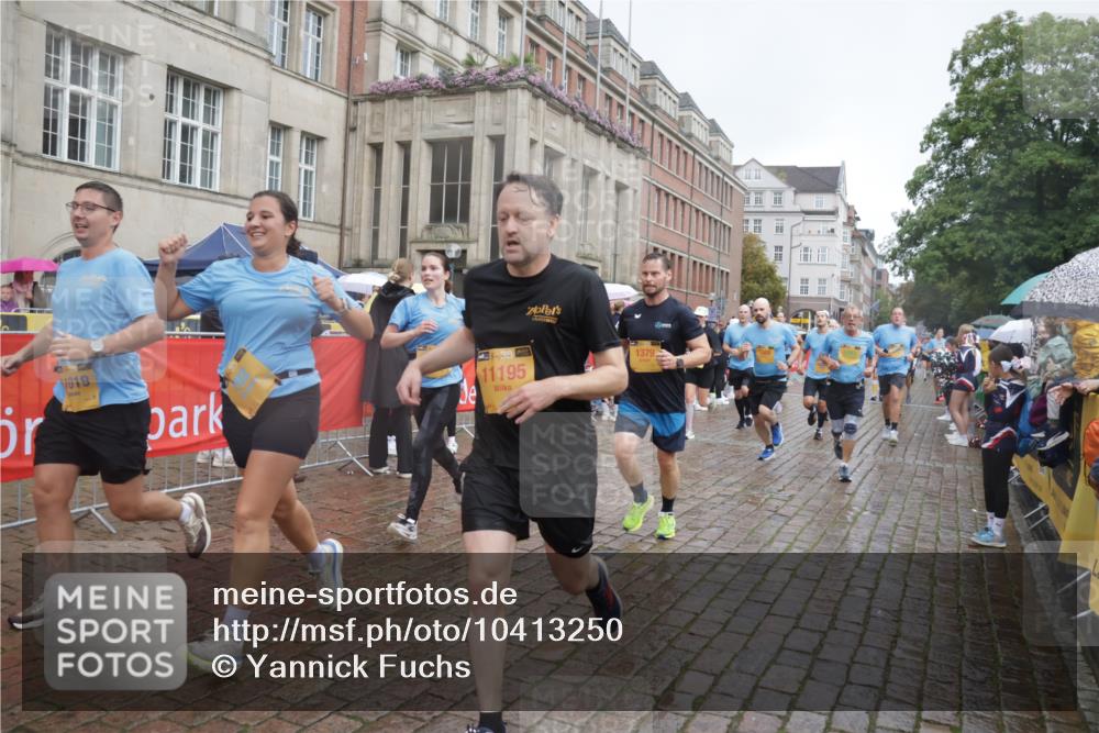 13.09.2026 - Kiel Lauf Yannick Fuchs http://msf.ph/oto/10413250 13.09.2026 10:44:49 Ziel 427, 688, 1323, 1357, 1751, 1753, 2189, 2488, 2952, 3134, 3152, 3282, 3591, 4033, 4532, 4829, 5420, 6580, 6731, 7122, 7279, 7327, 7701, 7910, 8445, 8669, 9326, 10082, 10572, 11714, 11731, 12105, 12240, 12543, 12569, 12620, 501, 702, 1275, 1335, 1377, 1379, 1439, 1839, 2289, 2545, 2659, 2826, 2837, 2920, 3009, 3186, 3469, 3980, 4243, 4432, 5183, 5294, 5420, 5567, 5599, 5697, 5699, 5740, 5778, 5859, 6194, 6229, 6611, 6637, 6711, 6959, 7250, 7291, 7468, 7504, 7677, 7701 meine-sportfotos.de