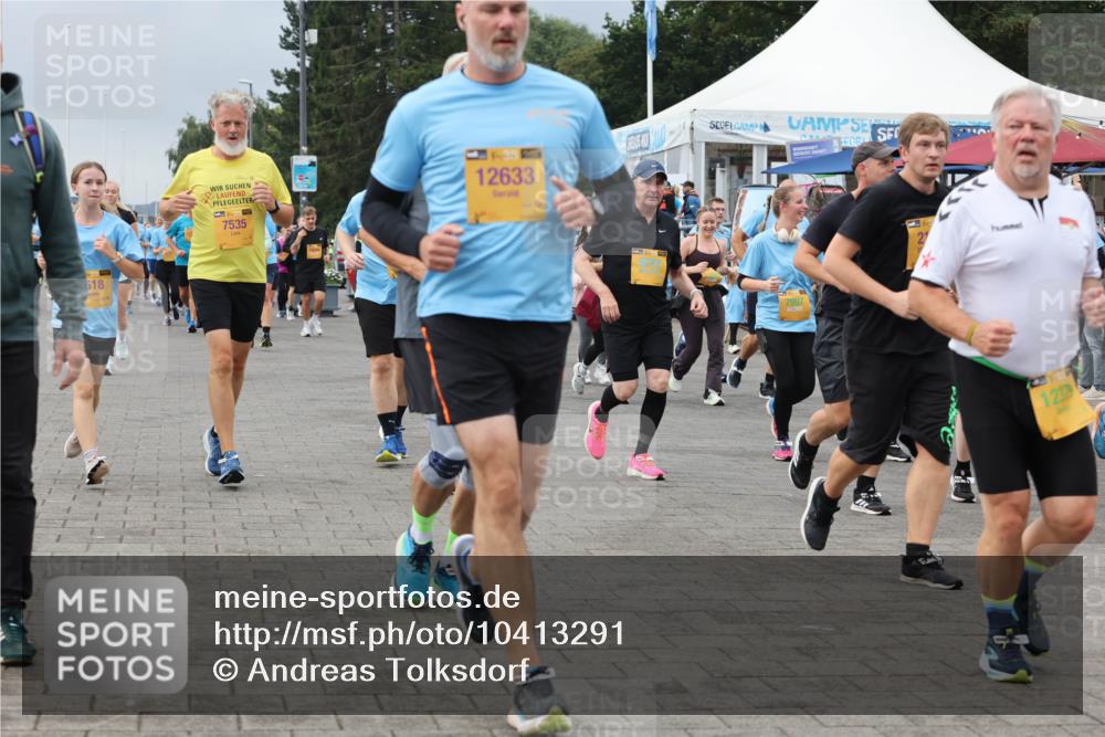 13.09.2026 - Kiel Lauf Andreas Tolksdorf http://msf.ph/oto/10413291 13.09.2026 10:04:00 Kiellinie 618, 7535, 12633, 7997, 1237 meine-sportfotos.de