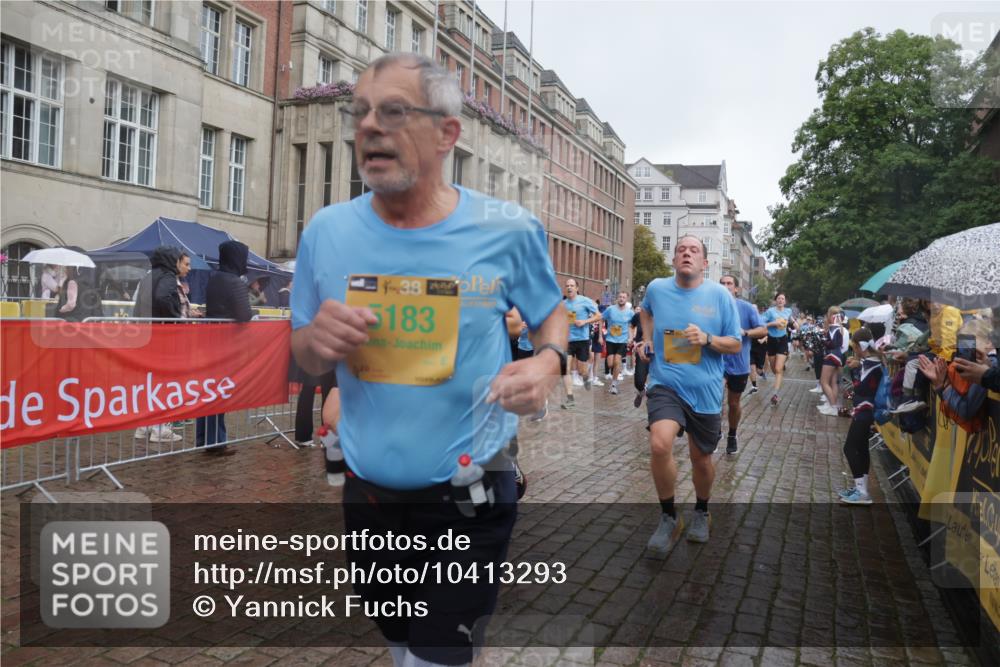 13.09.2026 - Kiel Lauf Yannick Fuchs http://msf.ph/oto/10413293 13.09.2026 10:44:51 Ziel 427, 451, 1323, 1357, 1751, 1753, 2189, 2488, 2952, 3134, 3152, 3282, 3591, 4532, 4829, 6731, 7122, 7279, 7327, 8198, 8445, 8669, 9326, 10082, 10572, 11714, 11731, 12105, 12240, 12543, 12620, 501, 688, 1275, 1335, 1377, 1379, 1439, 1751, 2289, 2545, 2659, 2826, 2837, 2920, 3009, 3469, 3980, 4033, 4243, 4432, 4532, 5183, 5294, 5420, 5567, 5599, 5697, 5699, 5740, 5778, 5859, 6194, 6229, 6580, 6611, 6637, 6711, 6959, 7250, 7291, 7468, 7504, 7677, 7701, 7910, 5220 meine-sportfotos.de