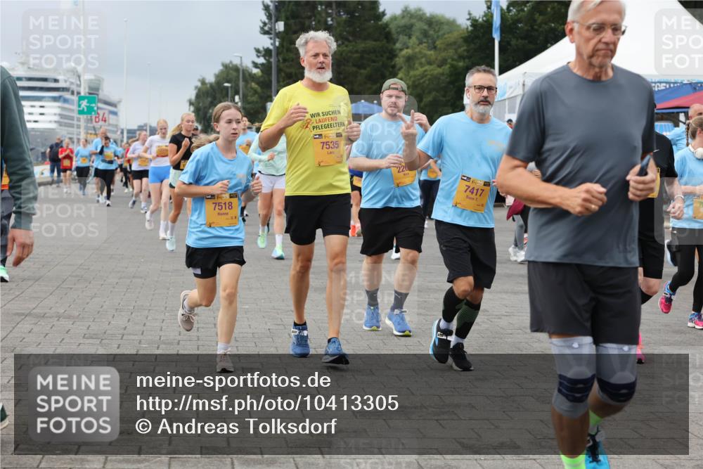13.09.2026 - Kiel Lauf Andreas Tolksdorf http://msf.ph/oto/10413305 13.09.2026 10:04:01 Kiellinie 7518, 7535, 220, 7417 meine-sportfotos.de