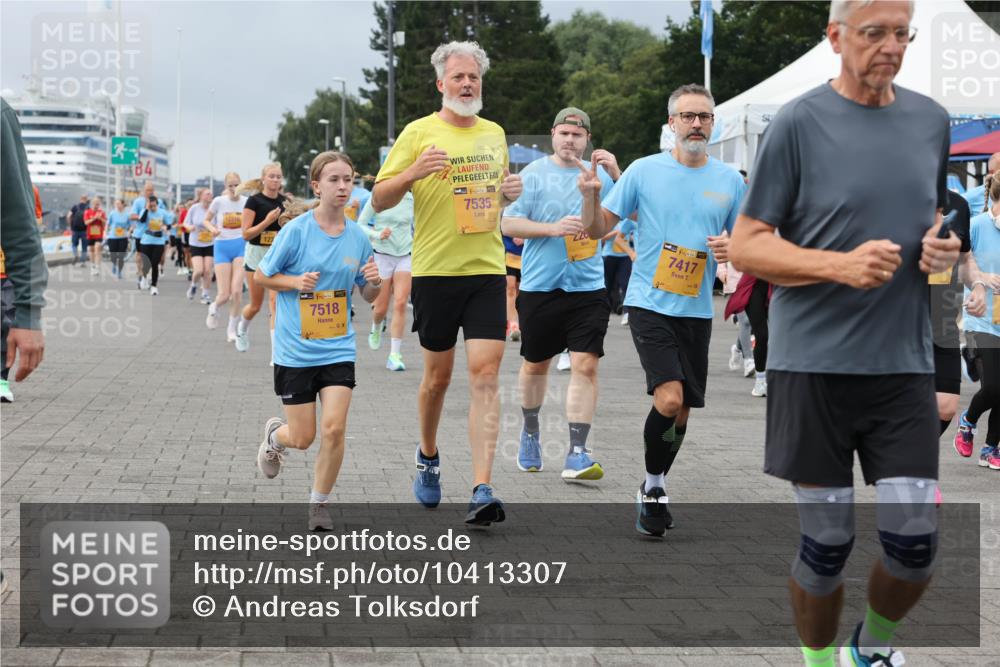 13.09.2026 - Kiel Lauf Andreas Tolksdorf http://msf.ph/oto/10413307 13.09.2026 10:04:01 Kiellinie 841, 38, 7518, 38, 7535, 38, 7417 meine-sportfotos.de