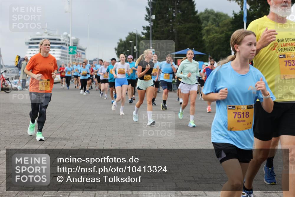 13.09.2026 - Kiel Lauf Andreas Tolksdorf http://msf.ph/oto/10413324 13.09.2026 10:04:03 Kiellinie 6116, 12756, 3945, 7518, 40, 1, 39, 753 meine-sportfotos.de
