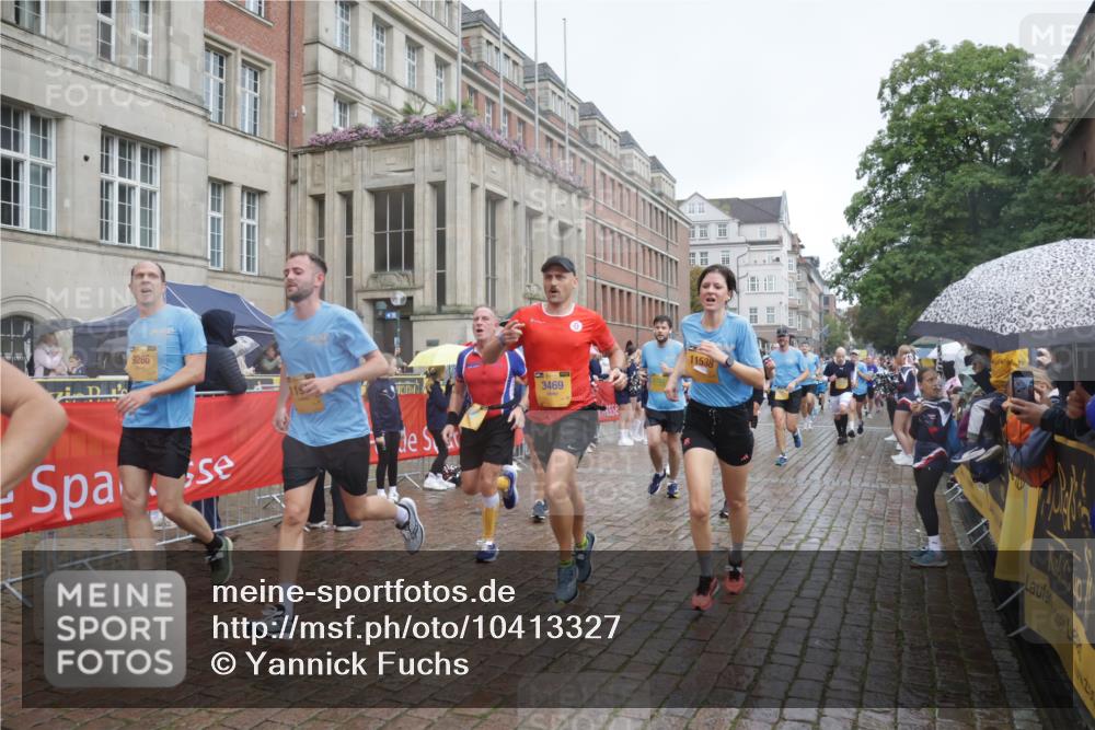 13.09.2026 - Kiel Lauf Yannick Fuchs http://msf.ph/oto/10413327 13.09.2026 10:44:54 Ziel 427, 451, 1181, 1323, 1357, 2189, 2488, 2952, 3152, 3591, 4829, 6731, 7327, 8198, 8669, 8941, 9326, 10388, 10572, 11731, 12240, 12543, 12620, 501, 688, 1275, 1335, 1377, 1751, 1753, 2289, 2488, 2545, 2659, 2837, 2920, 3009, 3134, 3152, 3282, 3469, 3980, 4033, 4243, 4432, 4532, 5294, 5420, 5567, 5599, 5697, 5699, 5778, 6194, 6229, 6580, 6611, 6637, 6711, 6959, 7122, 7279, 7291, 7468, 7504, 7677, 7701, 7910, 8445, 10082, 1482, 4588, 5220, 5361 meine-sportfotos.de