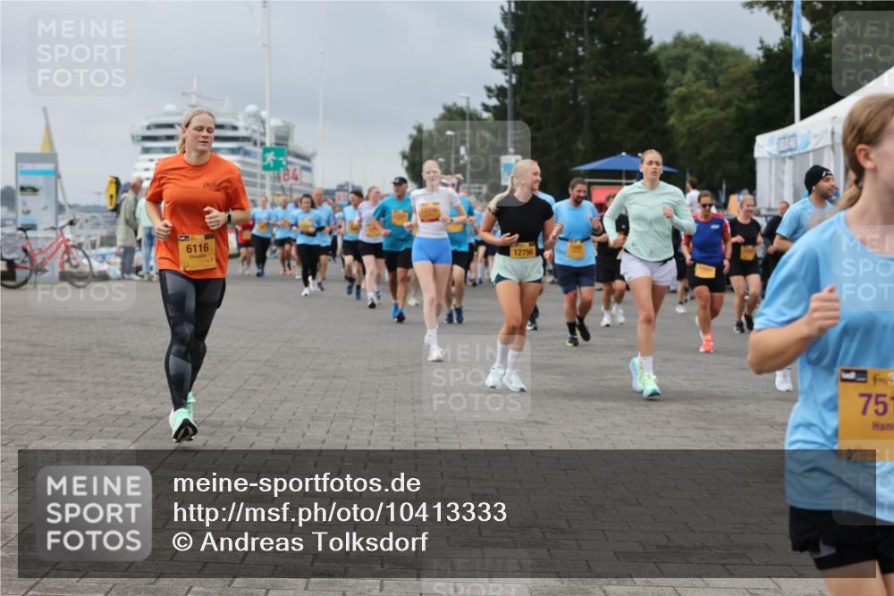 13.09.2026 - Kiel Lauf Andreas Tolksdorf http://msf.ph/oto/10413333 13.09.2026 10:04:03 Kiellinie 6116, 12756, 13, 751 meine-sportfotos.de