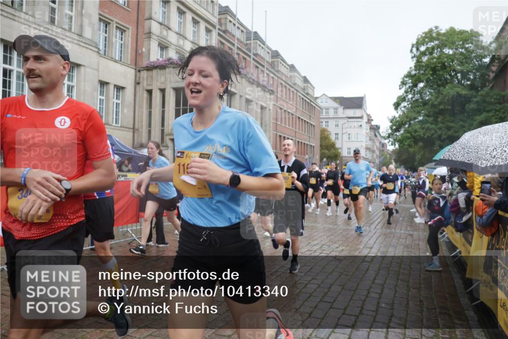 13.09.2026 - Kiel Lauf Yannick Fuchs http://msf.ph/oto/10413340 13.09.2026 10:44:55 Ziel 427, 451, 1181, 1323, 1357, 2189, 2952, 3591, 4829, 6731, 7327, 8198, 8669, 8941, 9326, 9917, 10388, 10572, 11731, 12240, 12543, 12620, 501, 688, 1275, 1335, 1357, 1377, 1751, 1753, 2289, 2488, 2545, 2659, 2837, 2920, 3009, 3134, 3152, 3282, 3469, 3980, 4033, 4243, 4432, 4532, 5294, 5420, 5567, 5599, 5697, 5699, 5778, 6194, 6229, 6580, 6637, 6711, 6959, 7122, 7279, 7468, 7504, 7677, 7701, 7910, 8445, 10082, 1482, 1590, 2391, 4588, 5220, 5361 meine-sportfotos.de
