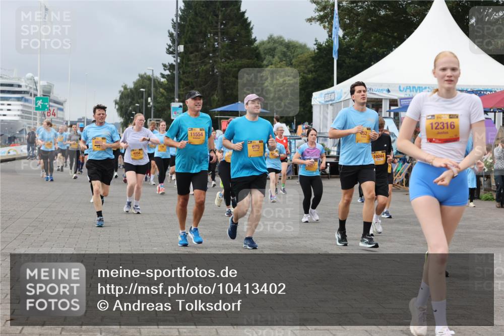 13.09.2026 - Kiel Lauf Andreas Tolksdorf http://msf.ph/oto/10413402 13.09.2026 10:04:07 Kiellinie 13, 84, 4058, 11554, 52, 675, 10244, 12316 meine-sportfotos.de