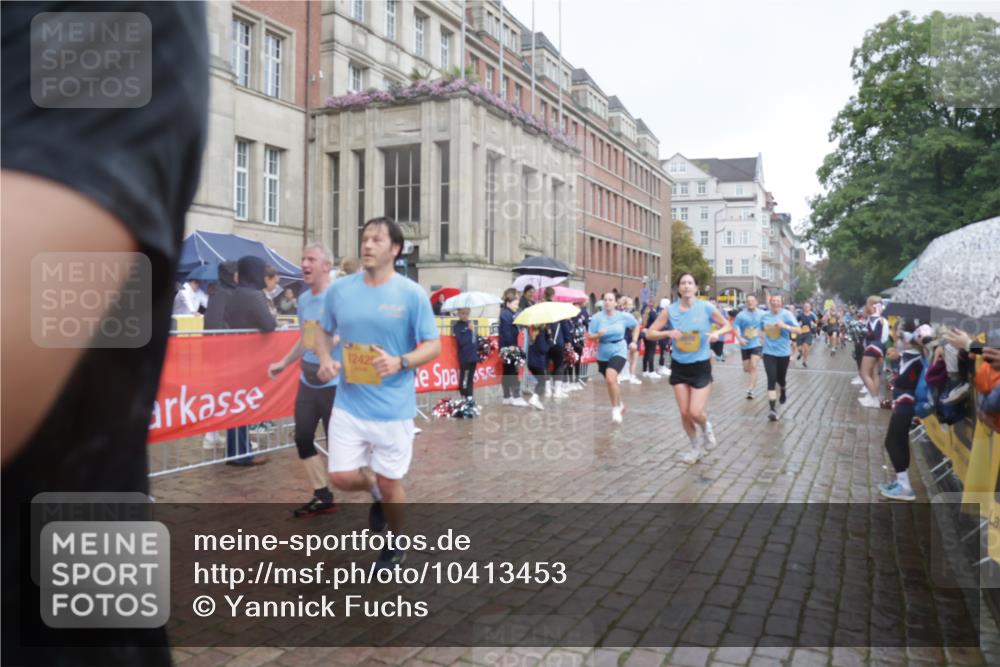 13.09.2026 - Kiel Lauf Yannick Fuchs http://msf.ph/oto/10413453 13.09.2026 10:45:04 Ziel 451, 478, 1181, 1606, 1878, 2410, 3753, 3872, 4044, 4681, 6298, 7327, 7765, 8198, 8744, 8941, 9702, 9703, 9917, 10388, 10526, 10666, 10986, 11473, 12670, 427, 501, 688, 1323, 1357, 1751, 1753, 2189, 2488, 2659, 2837, 2920, 2952, 3134, 3152, 3282, 3591, 4033, 4243, 4432, 4532, 4829, 5420, 5567, 5699, 6194, 6580, 6637, 6711, 6731, 7122, 7279, 7327, 7677, 7701, 7910, 8445, 8669, 9326, 10082, 10572, 1482, 1590, 2391, 3285, 3796, 4588, 5220, 5361 meine-sportfotos.de