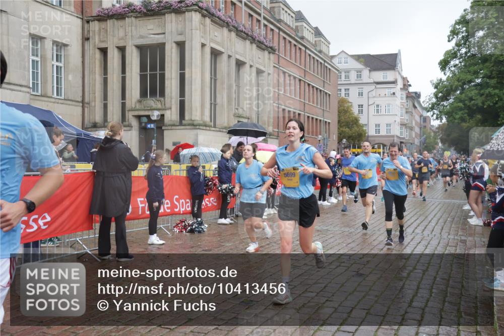 13.09.2026 - Kiel Lauf Yannick Fuchs http://msf.ph/oto/10413456 13.09.2026 10:45:04 Ziel 451, 478, 1181, 1606, 1878, 2410, 3753, 3872, 4044, 4681, 6298, 7327, 7765, 8198, 8744, 8941, 9702, 9703, 9917, 10388, 10526, 10666, 10986, 11473, 12670, 427, 501, 688, 1323, 1357, 1751, 1753, 2189, 2488, 2659, 2837, 2920, 2952, 3134, 3152, 3282, 3591, 4033, 4243, 4432, 4532, 4829, 5420, 5567, 5699, 6194, 6580, 6637, 6711, 6731, 7122, 7279, 7327, 7677, 7701, 7910, 8445, 8669, 9326, 10082, 10572, 1482, 1590, 2391, 3285, 3796, 4588, 5220, 5361 meine-sportfotos.de