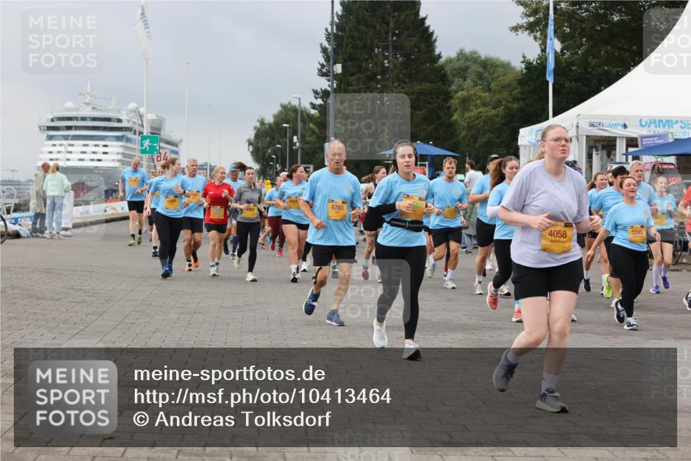 13.09.2026 - Kiel Lauf Andreas Tolksdorf http://msf.ph/oto/10413464 13.09.2026 10:04:12 Kiellinie 13, 84, 6600, 6783, 821, 4058, 3245 meine-sportfotos.de