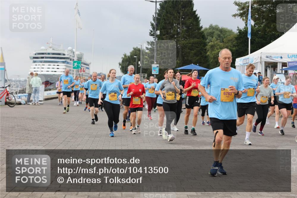 13.09.2026 - Kiel Lauf Andreas Tolksdorf http://msf.ph/oto/10413500 13.09.2026 10:04:14 Kiellinie 6600, 12821, 10679, 110, 6783, 7214, 4478 meine-sportfotos.de