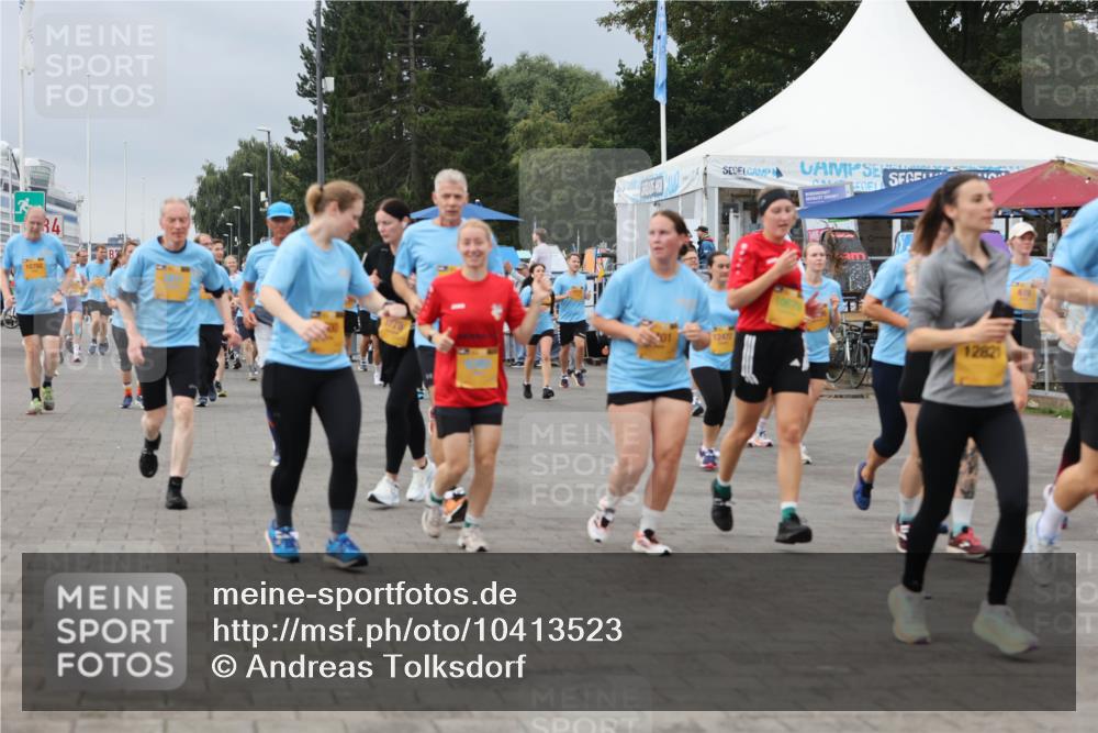 13.09.2026 - Kiel Lauf Andreas Tolksdorf http://msf.ph/oto/10413523 13.09.2026 10:04:17 Kiellinie 10702, 34, 12472, 12821 meine-sportfotos.de