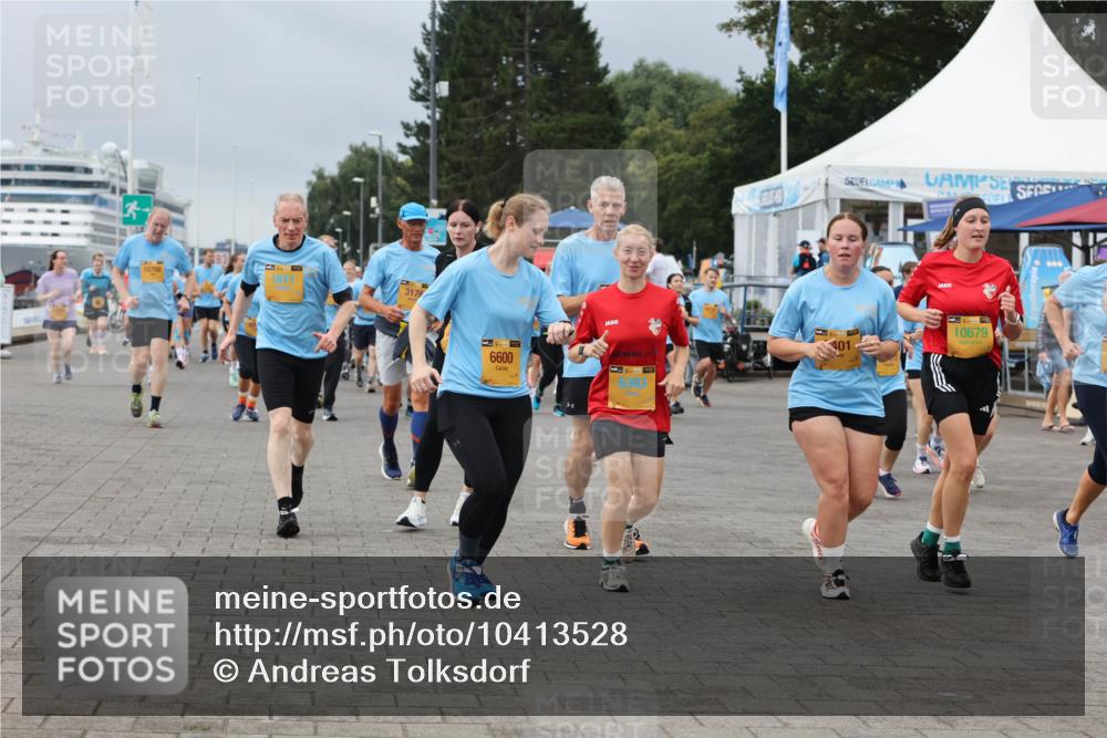 13.09.2026 - Kiel Lauf Andreas Tolksdorf http://msf.ph/oto/10413528 13.09.2026 10:04:17 Kiellinie 13, 3176, 10702, 10679, 401, 6600, 6393 meine-sportfotos.de