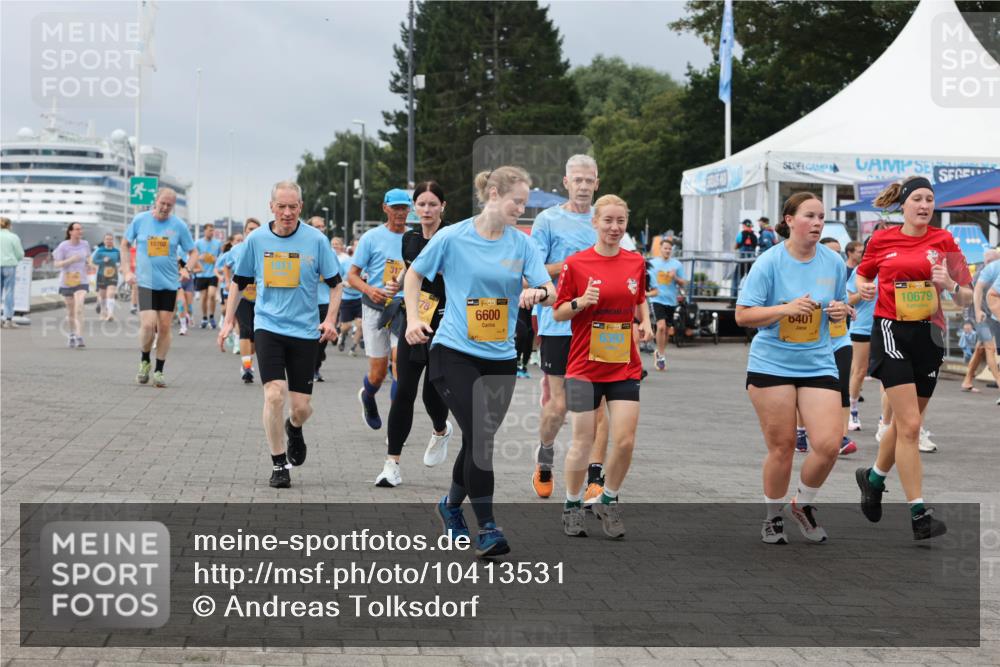 13.09.2026 - Kiel Lauf Andreas Tolksdorf http://msf.ph/oto/10413531 13.09.2026 10:04:17 Kiellinie 10702, 1811, 38, 6600, 39, 6393, 6401, 39, 10679 meine-sportfotos.de