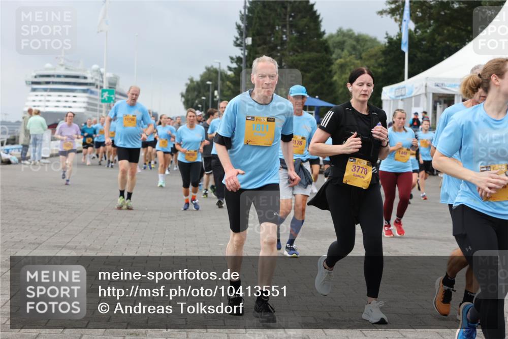 13.09.2026 - Kiel Lauf Andreas Tolksdorf http://msf.ph/oto/10413551 13.09.2026 10:04:19 Kiellinie 10702, 700, 1811, 176, 1, 38, 3778, 1448, 38 meine-sportfotos.de