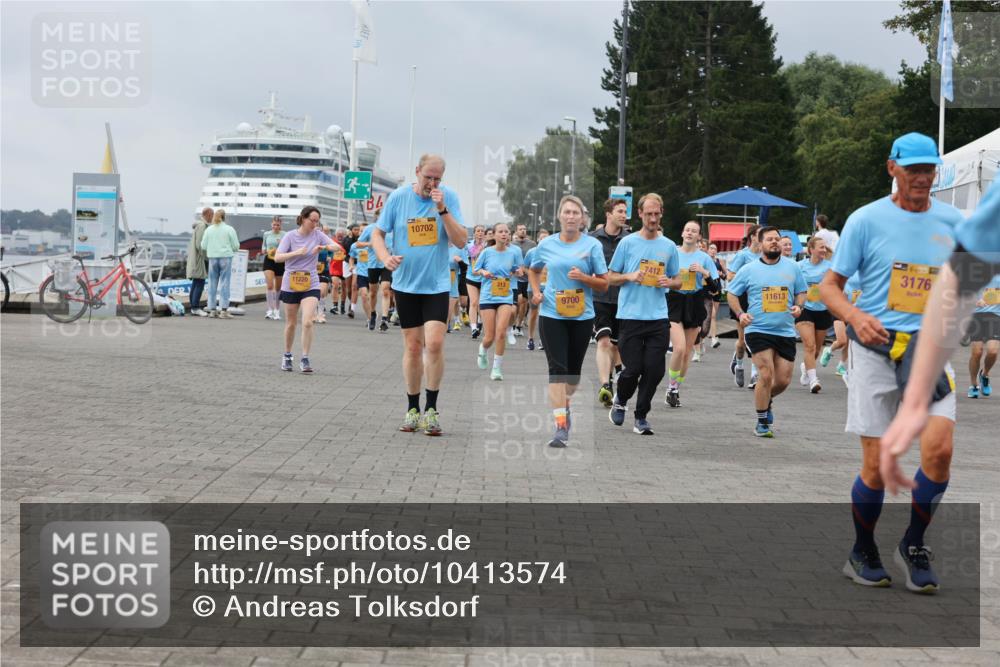 13.09.2026 - Kiel Lauf Andreas Tolksdorf http://msf.ph/oto/10413574 13.09.2026 10:04:20 Kiellinie 11220, 84, 10702, 9700, 7412, 11613, 39, 3176 meine-sportfotos.de