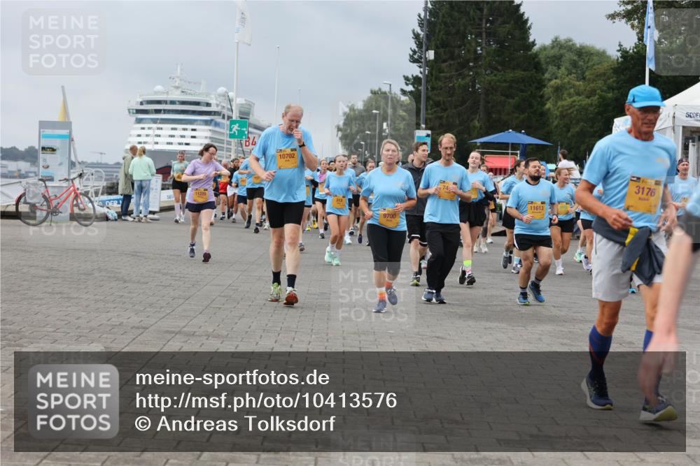 13.09.2026 - Kiel Lauf Andreas Tolksdorf http://msf.ph/oto/10413576 13.09.2026 10:04:20 Kiellinie 11220, 4, 10702, 313, 9700, 11613, 3176 meine-sportfotos.de