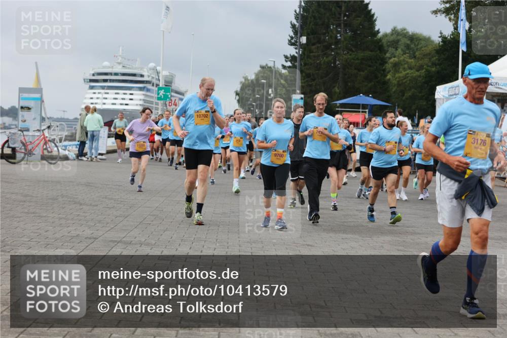 13.09.2026 - Kiel Lauf Andreas Tolksdorf http://msf.ph/oto/10413579 13.09.2026 10:04:20 Kiellinie 11220, 84, 10702, 313, 9700, 39, 3176 meine-sportfotos.de