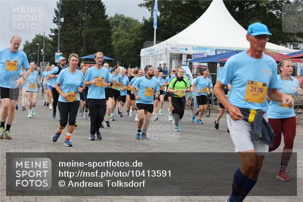13.09.2026 - Kiel Lauf Andreas Tolksdorf http://msf.ph/oto/10413591 13.09.2026 10:04:21 Kiellinie 10702, 313, 9700, 412, 2262, 11613, 3176 meine-sportfotos.de