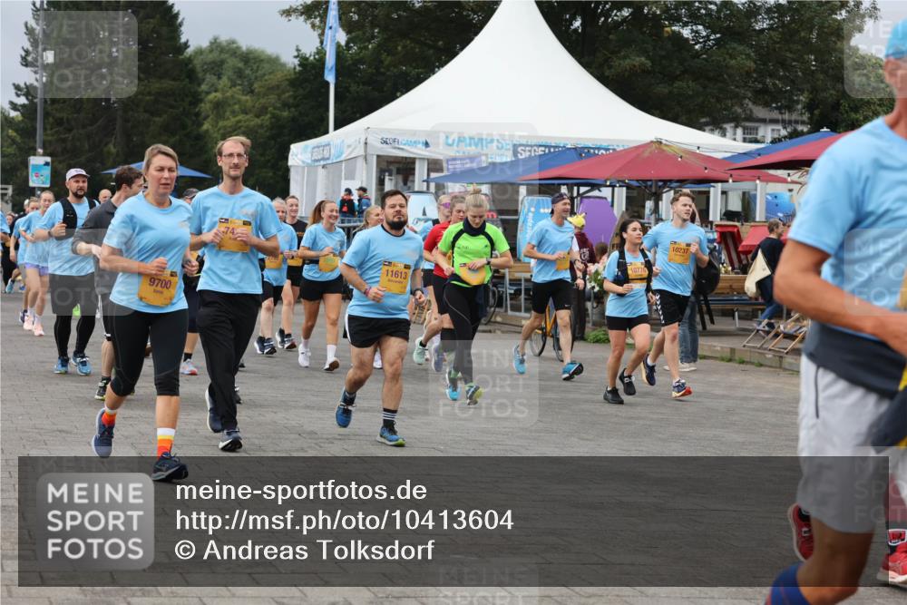 13.09.2026 - Kiel Lauf Andreas Tolksdorf http://msf.ph/oto/10413604 13.09.2026 10:04:22 Kiellinie 9700, 74, 11613, 10776, 10237 meine-sportfotos.de