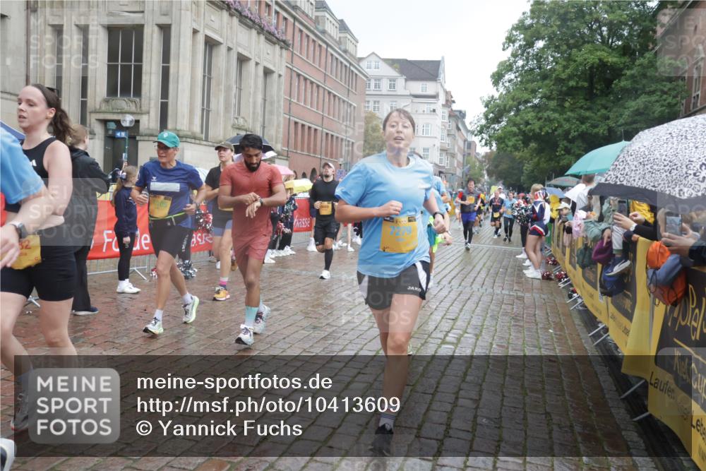 13.09.2026 - Kiel Lauf Yannick Fuchs http://msf.ph/oto/10413609 13.09.2026 10:45:16 Ziel 478, 979, 1482, 1575, 1590, 1703, 1878, 2391, 2410, 3263, 3264, 3285, 3796, 4588, 4681, 5220, 5296, 5361, 5600, 5763, 5764, 6799, 7631, 7795, 8457, 8744, 9378, 9845, 9956, 10183, 10526, 10666, 10915, 10948, 10986, 11541, 427, 451, 1181, 1323, 1357, 1606, 1751, 1753, 2189, 2410, 2488, 2952, 3134, 3152, 3282, 3591, 3753, 3872, 4044, 4532, 4681, 4829, 6298, 6731, 7122, 7279, 7327, 7765, 8198, 8445, 8669, 8941, 9326, 9702, 9917, 10082, 10388, 10572, 360, 461, 1682 meine-sportfotos.de