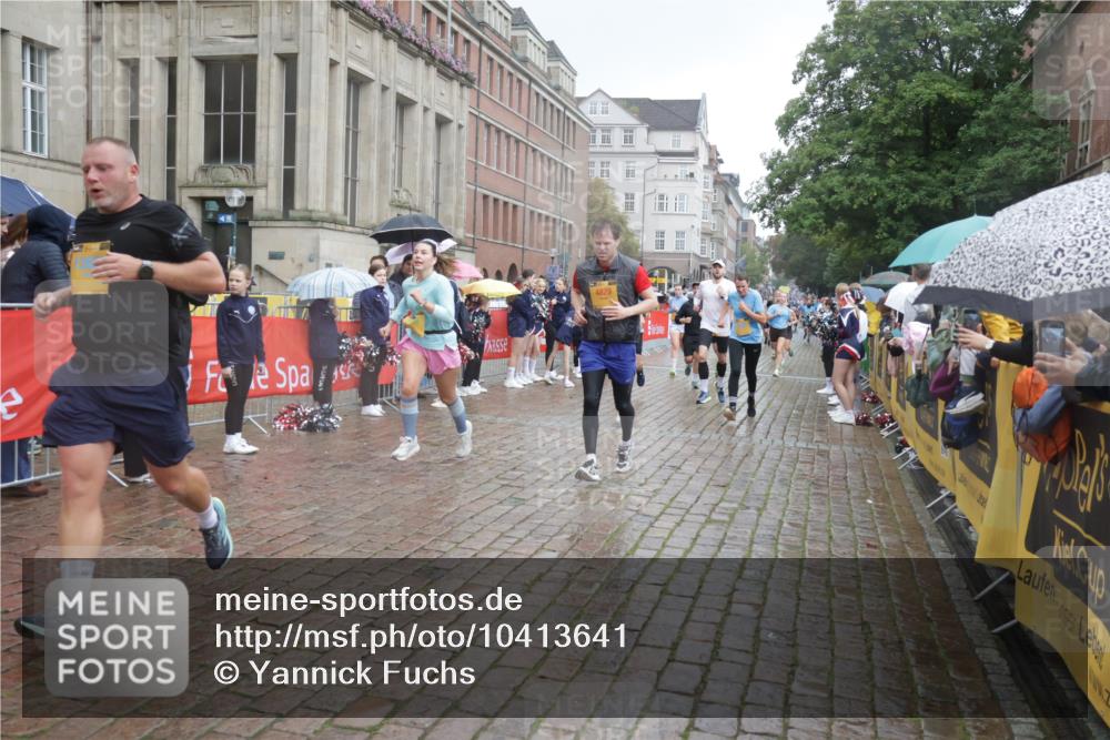13.09.2026 - Kiel Lauf Yannick Fuchs http://msf.ph/oto/10413641 13.09.2026 10:45:20 Ziel 979, 1012, 1267, 1482, 1575, 1590, 1703, 2391, 3263, 3264, 3285, 3628, 3796, 4168, 4588, 5220, 5296, 5361, 5365, 5600, 5763, 5764, 6799, 7620, 7631, 7795, 8457, 8788, 9378, 9845, 9956, 10183, 10915, 10948, 11541, 11951, 12355, 427, 451, 478, 979, 1181, 1323, 1357, 1606, 1703, 1878, 2189, 2410, 2952, 3591, 3753, 3872, 4044, 4681, 4829, 5296, 5764, 6298, 6731, 7327, 7765, 8198, 8669, 8941, 9326, 9702, 9917, 10388, 10572, 360, 461, 1682 meine-sportfotos.de