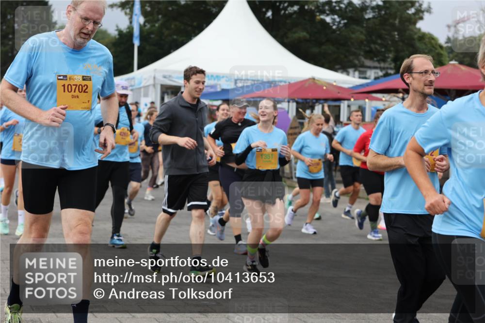 13.09.2026 - Kiel Lauf Andreas Tolksdorf http://msf.ph/oto/10413653 13.09.2026 10:04:24 Kiellinie 10702, 4261, 1351 meine-sportfotos.de