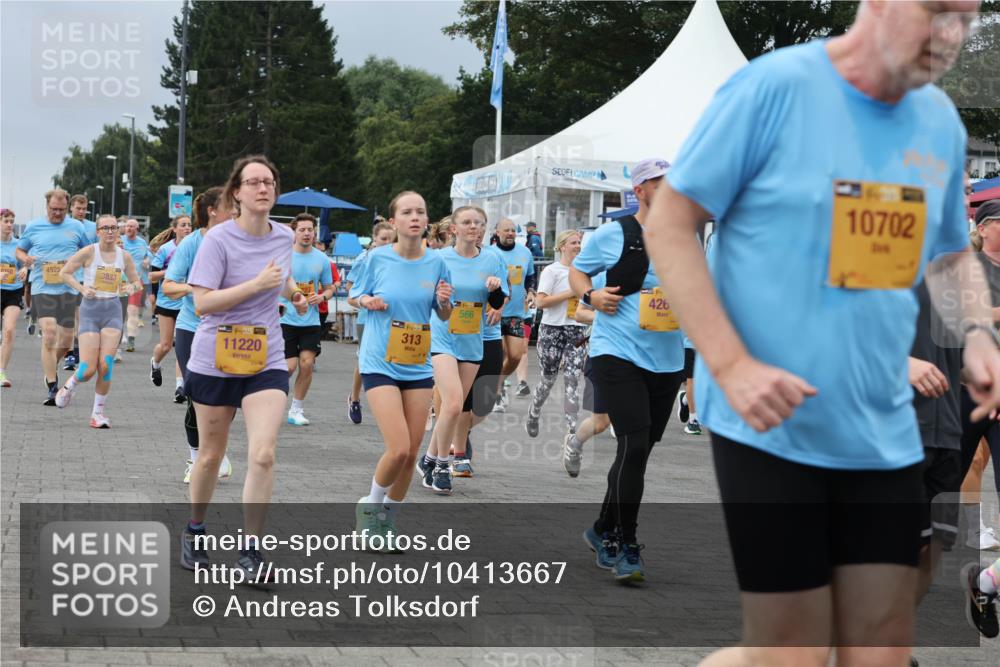 13.09.2026 - Kiel Lauf Andreas Tolksdorf http://msf.ph/oto/10413667 13.09.2026 10:04:25 Kiellinie 4525, 3833, 11220, 39, 313, 566, 11, 426, 10702 meine-sportfotos.de