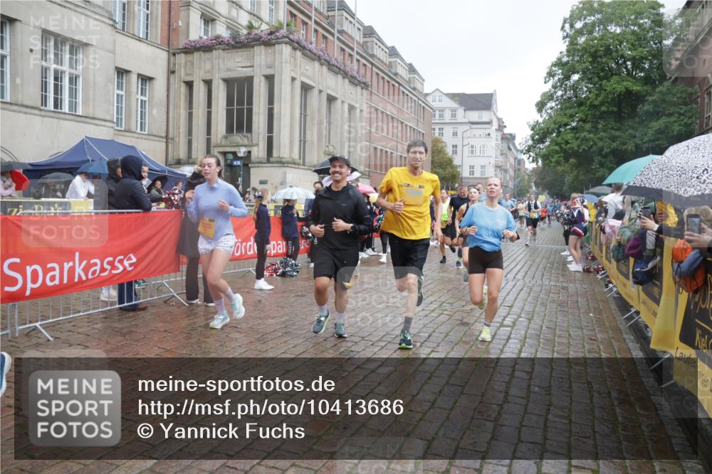 13.09.2026 - Kiel Lauf Yannick Fuchs http://msf.ph/oto/10413686 13.09.2026 10:45:25 Ziel 461, 1012, 1267, 1575, 1590, 1969, 2391, 2599, 2836, 3075, 3263, 3264, 3285, 3628, 3796, 4151, 4168, 4536, 4699, 4726, 5365, 5957, 6799, 7620, 7735, 7766, 7795, 8444, 8788, 9378, 9845, 9867, 10183, 10441, 10948, 11541, 11951, 12044, 12355, 12687, 427, 451, 478, 979, 1181, 1323, 1482, 1590, 1606, 1703, 1878, 2391, 2410, 2952, 3591, 3753, 3872, 4044, 4588, 4681, 5220, 5296, 5361, 5600, 5763, 5764, 6298, 7327, 7765, 8198, 8941, 9702, 9917, 10388, 10572, 360, 1015, 1682 meine-sportfotos.de