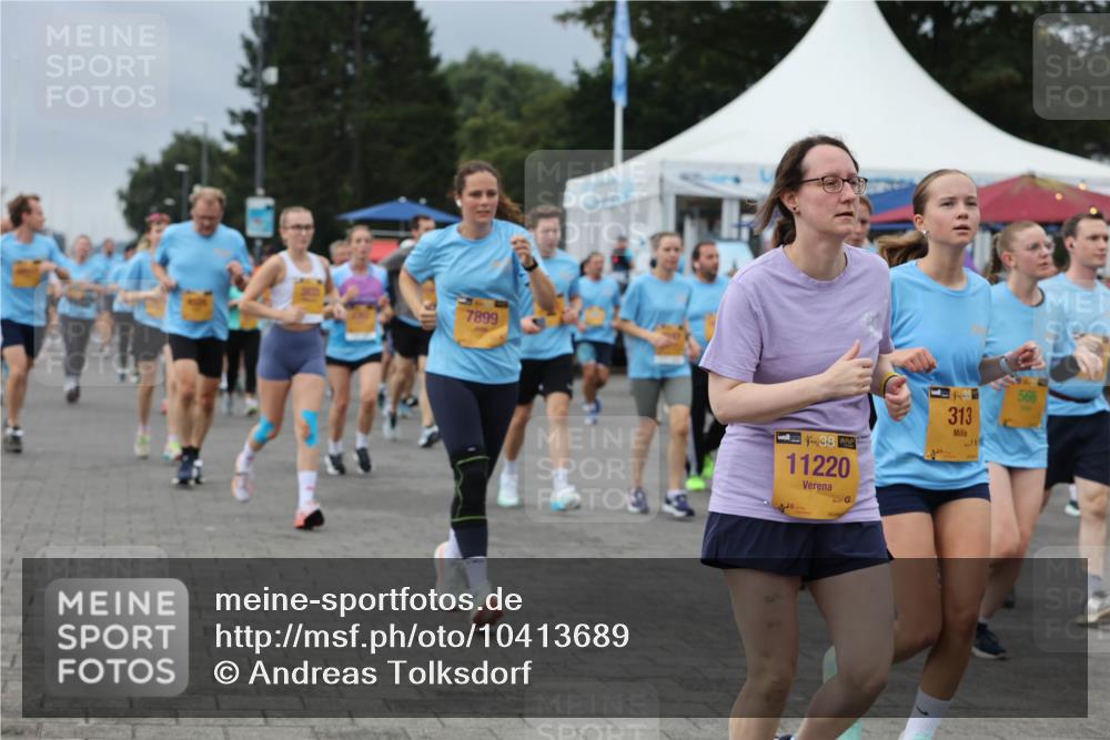 13.09.2026 - Kiel Lauf Andreas Tolksdorf http://msf.ph/oto/10413689 13.09.2026 10:04:27 Kiellinie 7899, 11220, 313, 566 meine-sportfotos.de