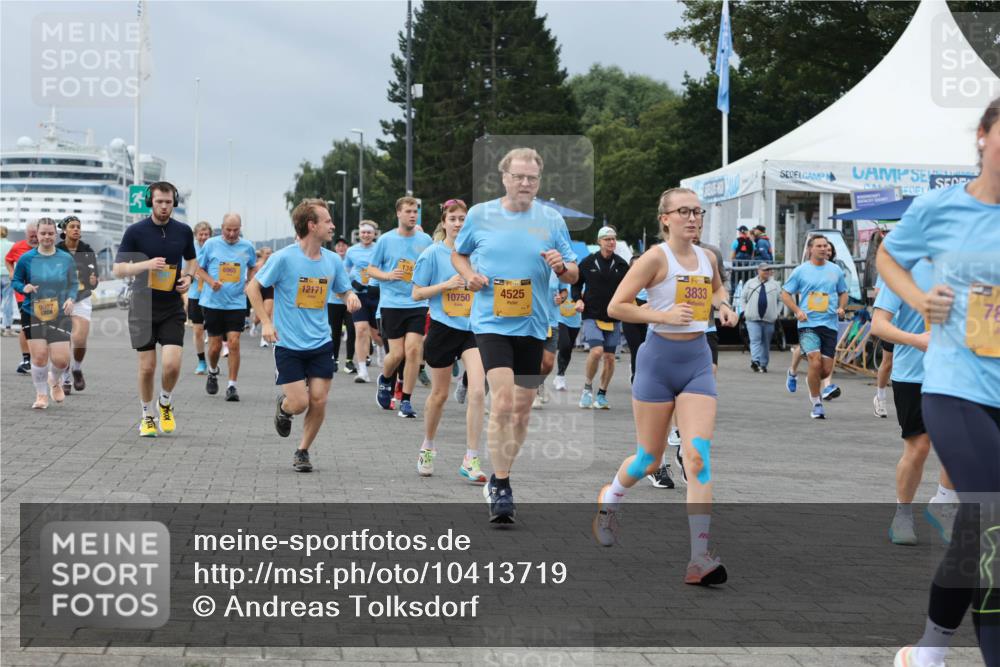 13.09.2026 - Kiel Lauf Andreas Tolksdorf http://msf.ph/oto/10413719 13.09.2026 10:04:28 Kiellinie 9987, 12171, 134, 90, 10750, 4525, 3833, 78 meine-sportfotos.de