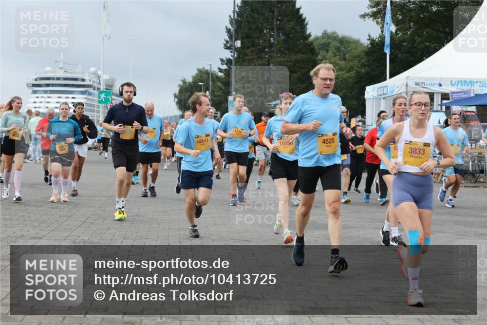 13.09.2026 - Kiel Lauf Andreas Tolksdorf http://msf.ph/oto/10413725 13.09.2026 10:04:29 Kiellinie 9987, 13, 12171, 10750, 4525, 798, 8, 3833 meine-sportfotos.de