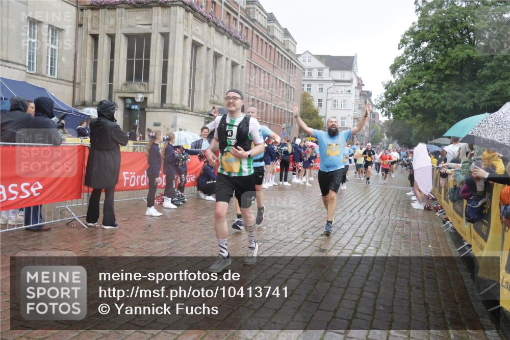 13.09.2026 - Kiel Lauf Yannick Fuchs http://msf.ph/oto/10413741 13.09.2026 10:45:30 Ziel 360, 461, 1012, 1180, 1267, 1682, 1969, 2599, 2836, 3075, 3182, 3263, 3264, 3628, 3749, 4151, 4168, 4536, 4699, 4726, 5365, 5957, 6269, 6406, 7027, 7620, 7735, 7766, 7795, 8444, 8762, 8788, 9083, 9429, 9867, 9895, 10441, 11951, 12044, 12355, 12687, 451, 478, 979, 1181, 1482, 1575, 1590, 1606, 1703, 1878, 2391, 2410, 3285, 3753, 3796, 3872, 4044, 4588, 4681, 5220, 5296, 5361, 5600, 5763, 5764, 6298, 6799, 7765, 8198, 8941, 9702, 9917, 10388, 1015 meine-sportfotos.de