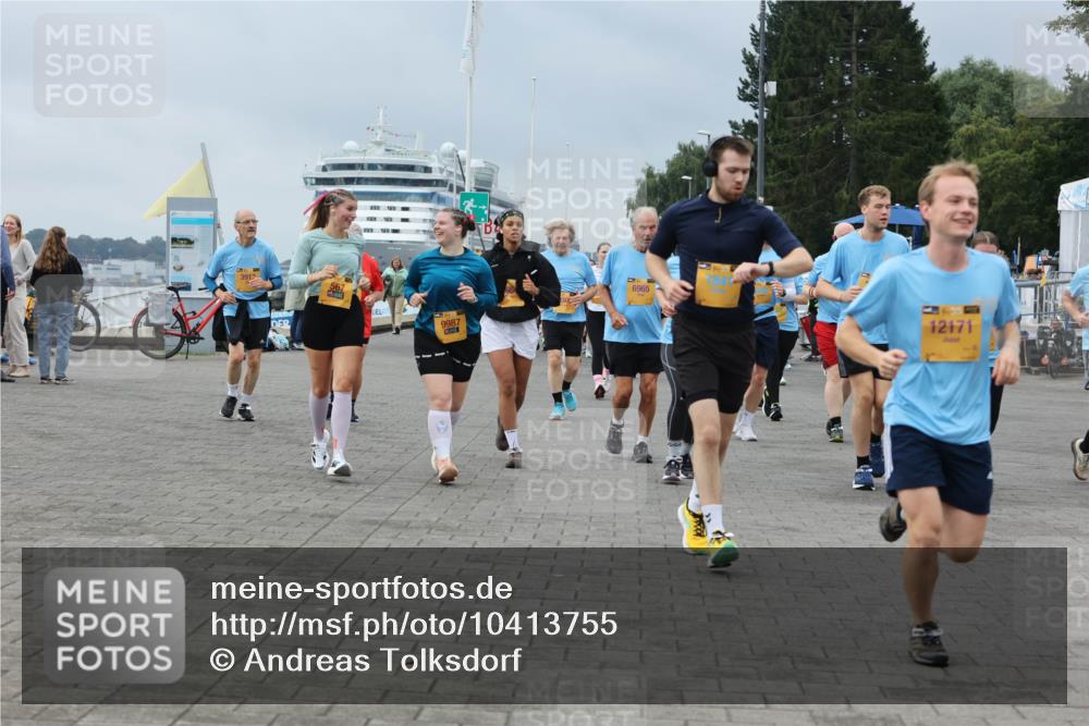 13.09.2026 - Kiel Lauf Andreas Tolksdorf http://msf.ph/oto/10413755 13.09.2026 10:04:30 Kiellinie 3912, 9987, 6965, 12171 meine-sportfotos.de