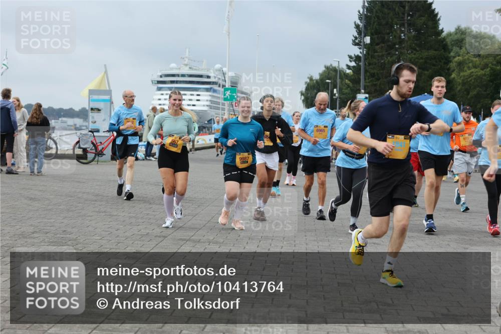 13.09.2026 - Kiel Lauf Andreas Tolksdorf http://msf.ph/oto/10413764 13.09.2026 10:04:31 Kiellinie 567, 9987, 66, 6965, 970 meine-sportfotos.de