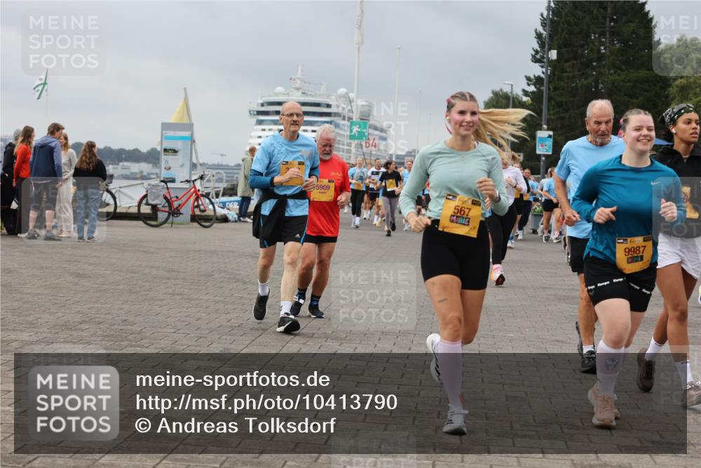 13.09.2026 - Kiel Lauf Andreas Tolksdorf http://msf.ph/oto/10413790 13.09.2026 10:04:33 Kiellinie 5909, 4, 567, 39, 9987 meine-sportfotos.de