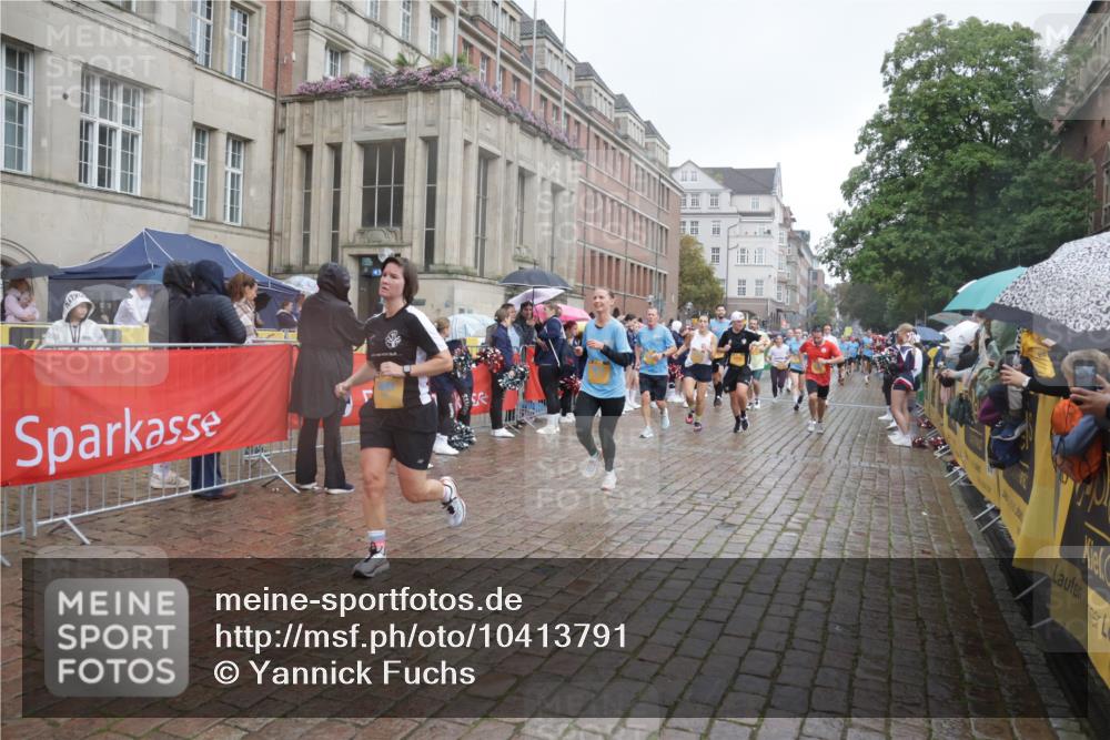 13.09.2026 - Kiel Lauf Yannick Fuchs http://msf.ph/oto/10413791 13.09.2026 10:45:33 Ziel 360, 461, 1012, 1180, 1267, 1682, 1969, 2599, 2836, 3075, 3182, 3347, 3749, 4151, 4536, 4586, 4699, 4726, 5957, 6269, 6406, 7027, 7735, 7766, 8282, 8444, 8762, 9083, 9429, 9867, 9895, 9914, 10441, 11951, 12044, 12355, 12687, 478, 979, 1482, 1575, 1590, 1606, 1703, 1878, 2391, 2410, 3263, 3264, 3285, 3628, 3753, 3796, 3872, 4044, 4168, 4588, 4681, 5220, 5296, 5361, 5365, 5600, 5763, 5764, 6298, 6799, 7765, 8941, 9702, 9917, 1015 meine-sportfotos.de