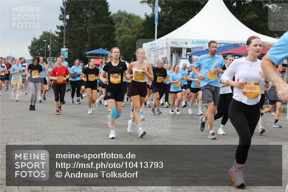 13.09.2026 - Kiel Lauf Andreas Tolksdorf http://msf.ph/oto/10413793 13.09.2026 10:04:38 Kiellinie 1, 39, 11384, 11007, 9815, 7389, 6931, 12115, 381, 2451 meine-sportfotos.de
