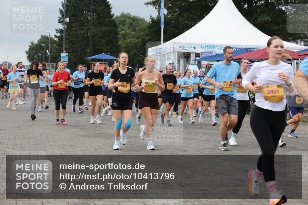 13.09.2026 - Kiel Lauf Andreas Tolksdorf http://msf.ph/oto/10413796 13.09.2026 10:04:38 Kiellinie 11007, 9815, 7389, 11384, 6931, 8914, 12115, 975, 139, 2451 meine-sportfotos.de