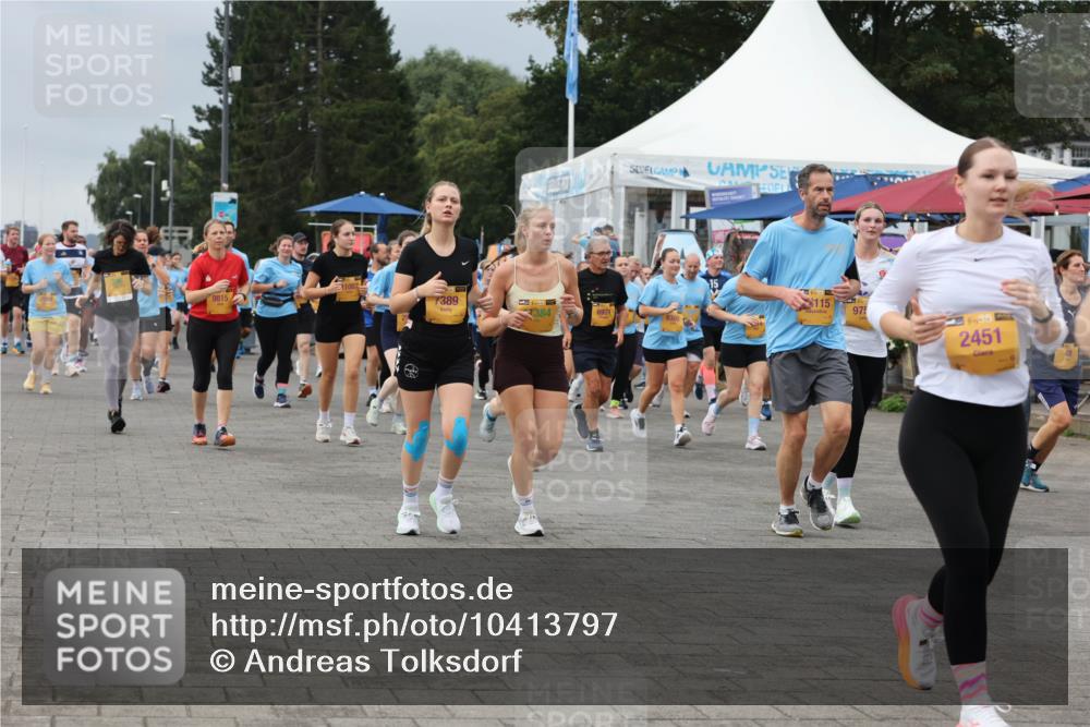 13.09.2026 - Kiel Lauf Andreas Tolksdorf http://msf.ph/oto/10413797 13.09.2026 10:04:38 Kiellinie 11007, 9815, 7389, 39, 384, 6931, 975, 1, 39, 2451 meine-sportfotos.de