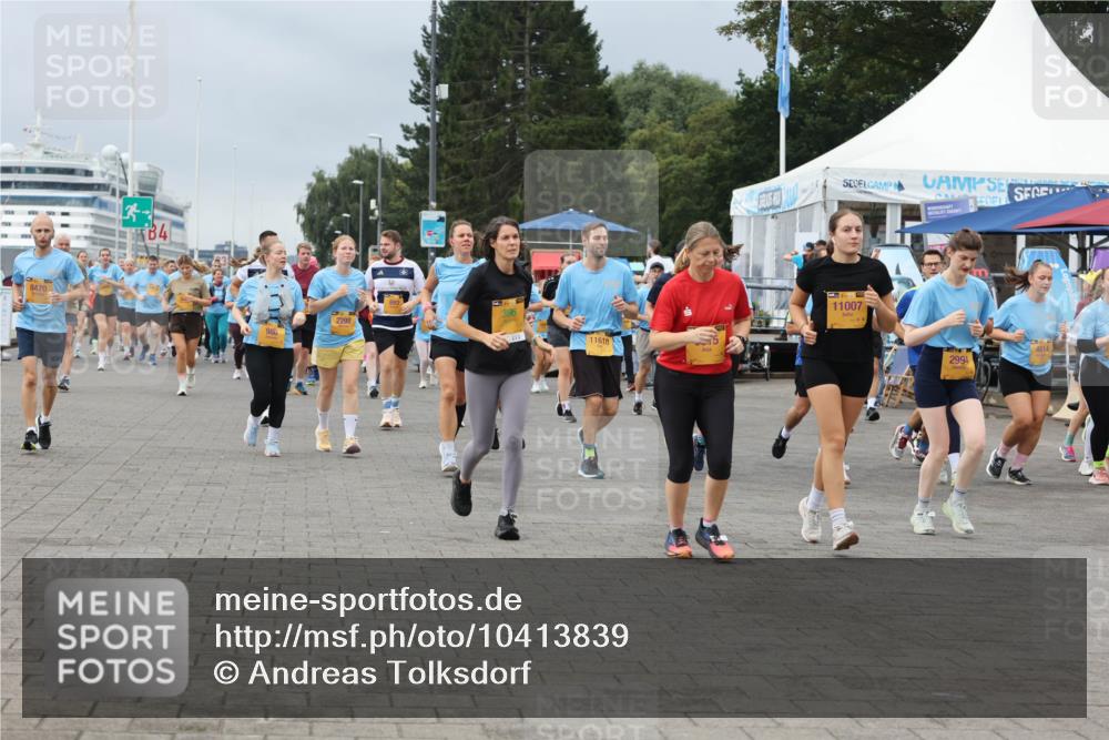 13.09.2026 - Kiel Lauf Andreas Tolksdorf http://msf.ph/oto/10413839 13.09.2026 10:04:41 Kiellinie 8470, 4, 2298, 396, 11618, 11007, 4614, 2994 meine-sportfotos.de