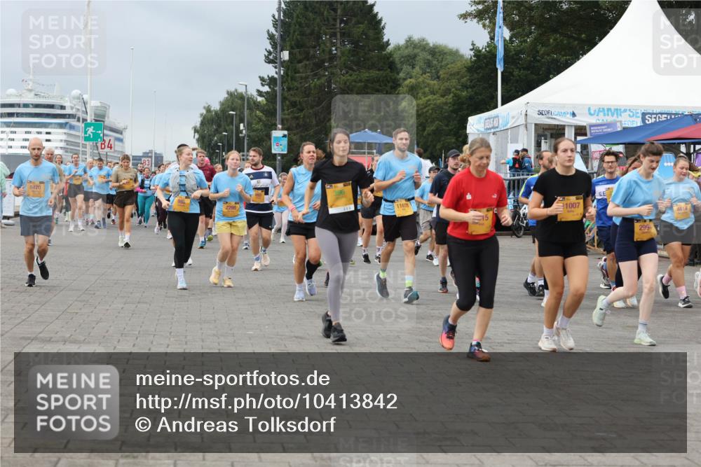13.09.2026 - Kiel Lauf Andreas Tolksdorf http://msf.ph/oto/10413842 13.09.2026 10:04:41 Kiellinie 8470, 13, 2298, 396, 11618, 1007, 4614, 299 meine-sportfotos.de