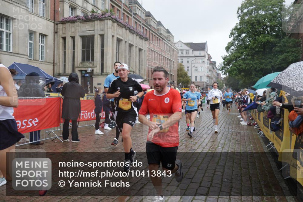 13.09.2026 - Kiel Lauf Yannick Fuchs http://msf.ph/oto/10413843 13.09.2026 10:45:36 Ziel 360, 461, 1015, 1180, 1484, 1682, 1752, 1969, 2599, 2836, 3075, 3182, 3347, 3749, 4151, 4536, 4586, 4699, 4726, 5072, 5957, 6269, 6406, 7027, 7735, 7766, 8282, 8442, 8444, 8762, 9083, 9429, 9727, 9867, 9895, 9914, 10149, 10441, 12044, 12687, 478, 979, 1012, 1267, 1482, 1575, 1590, 1606, 1703, 1878, 2391, 2410, 2836, 3263, 3264, 3285, 3628, 3753, 3796, 3872, 4044, 4168, 4588, 4681, 4726, 5220, 5296, 5361, 5365, 5600, 5763, 5764, 6298, 6799, 7765, 9702 meine-sportfotos.de