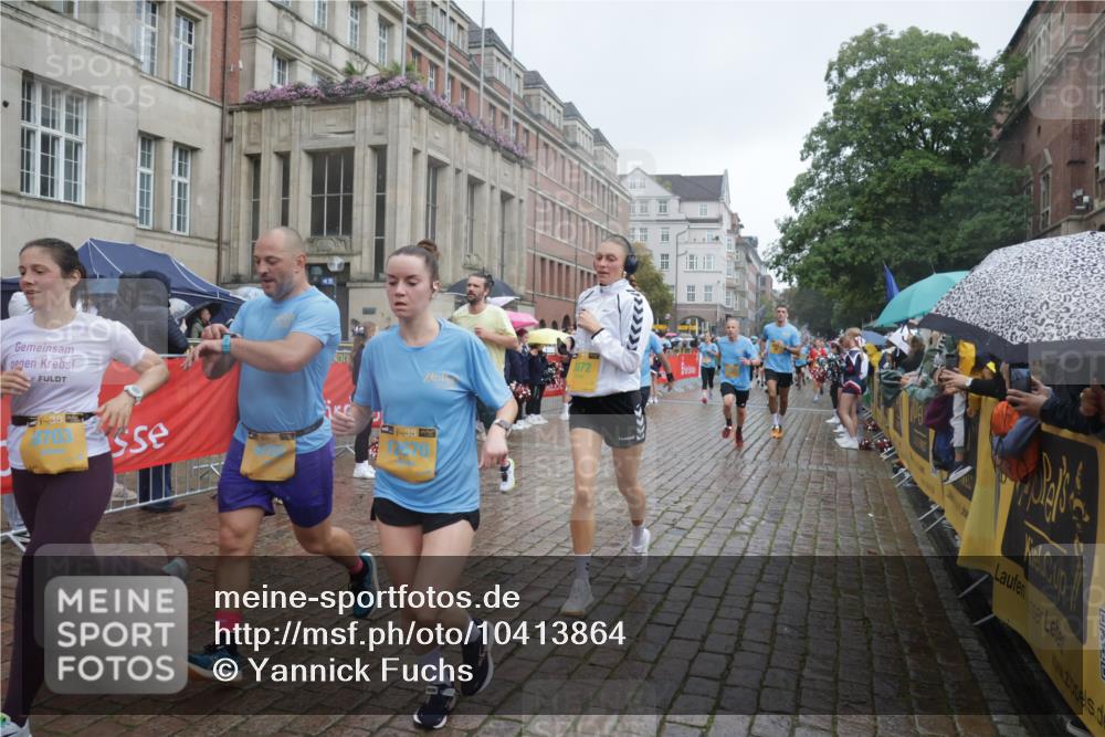 13.09.2026 - Kiel Lauf Yannick Fuchs http://msf.ph/oto/10413864 13.09.2026 10:45:37 Ziel 360, 461, 1015, 1065, 1180, 1484, 1682, 1752, 1969, 2599, 3075, 3182, 3347, 3749, 3807, 4151, 4536, 4586, 4699, 5072, 5278, 5957, 6269, 6406, 7027, 7735, 7766, 8282, 8442, 8444, 8731, 8762, 9083, 9429, 9727, 9867, 9895, 9914, 10149, 10441, 12044, 12687, 478, 979, 1012, 1267, 1482, 1575, 1590, 1606, 1703, 1878, 2391, 2410, 2836, 3263, 3264, 3285, 3628, 3753, 3796, 3872, 4044, 4168, 4536, 4588, 4681, 4726, 5220, 5296, 5361, 5365, 5600, 5763, 5764, 6799, 7765, 9702 meine-sportfotos.de