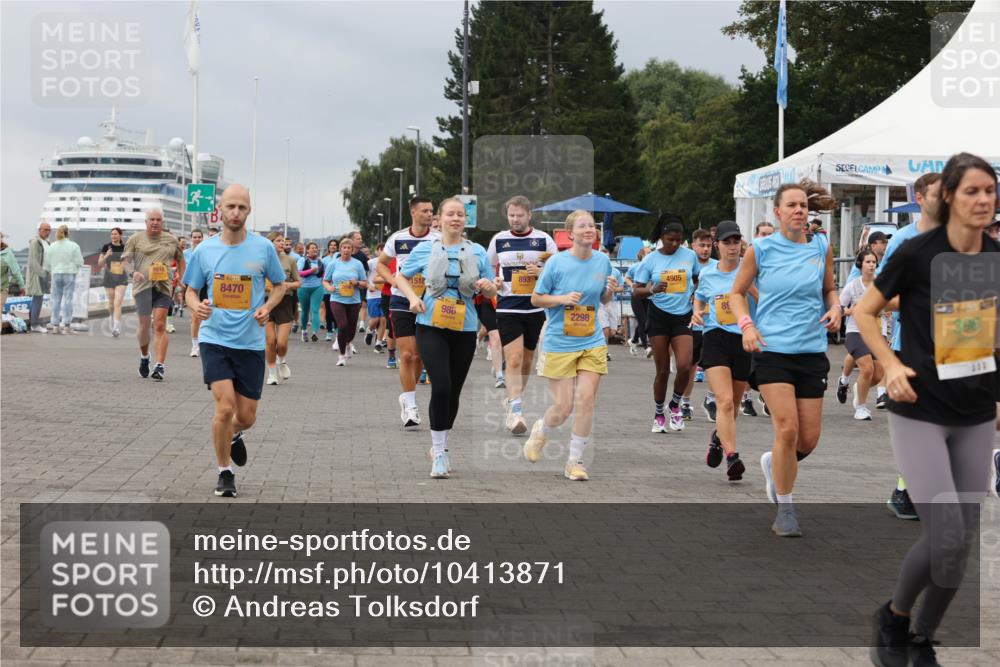 13.09.2026 - Kiel Lauf Andreas Tolksdorf http://msf.ph/oto/10413871 13.09.2026 10:04:43 Kiellinie 9916, 1518, 8470, 986, 893, 2298, 4905, 396 meine-sportfotos.de